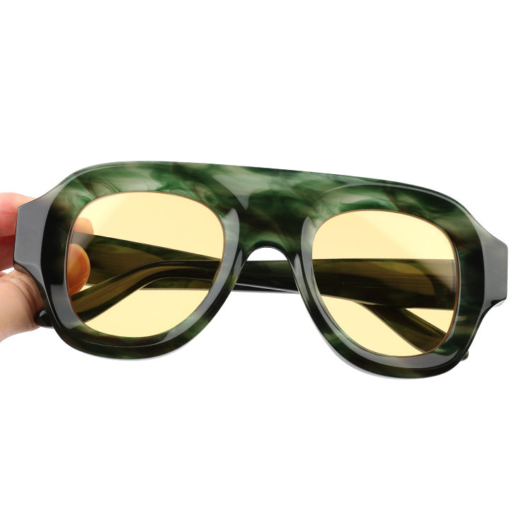 RIRI / sunglasses