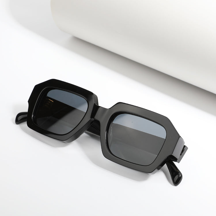NERO / sunglasses