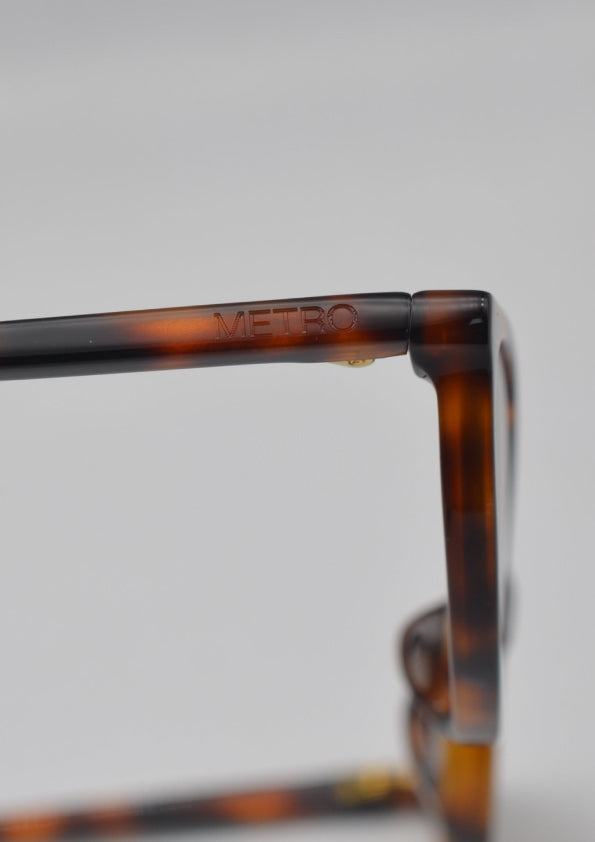 ELE / sunglasses