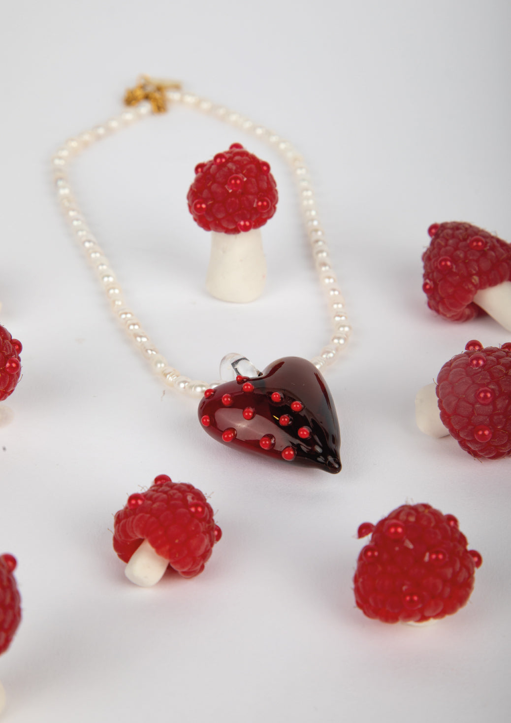 GLASS SUMMER HEART NECKLACE - RED