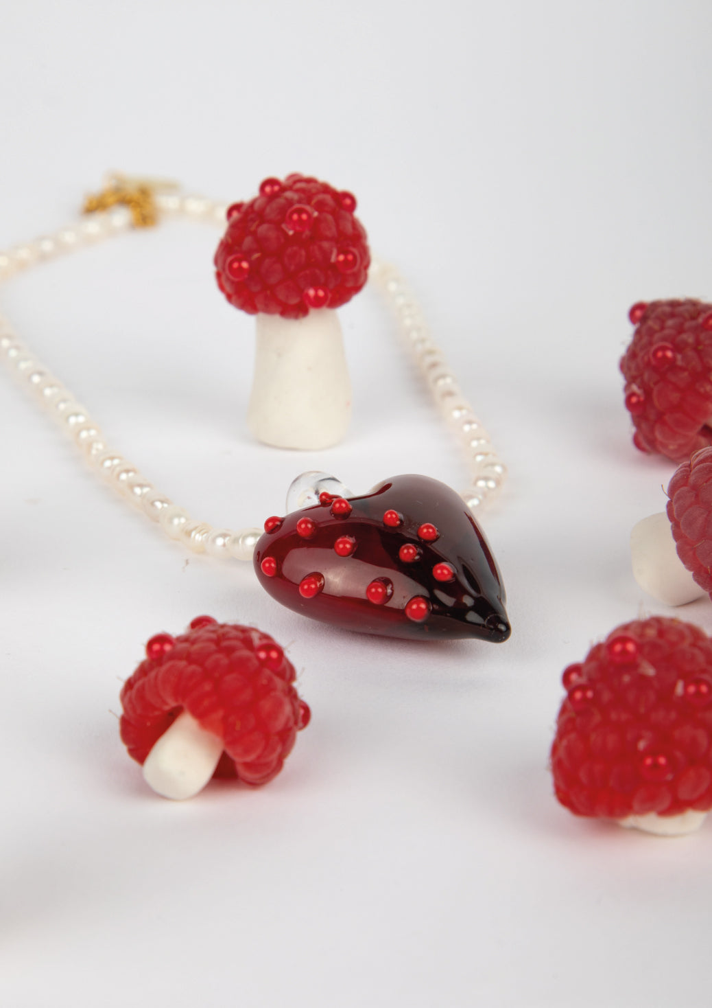 GLASS SUMMER HEART NECKLACE - RED