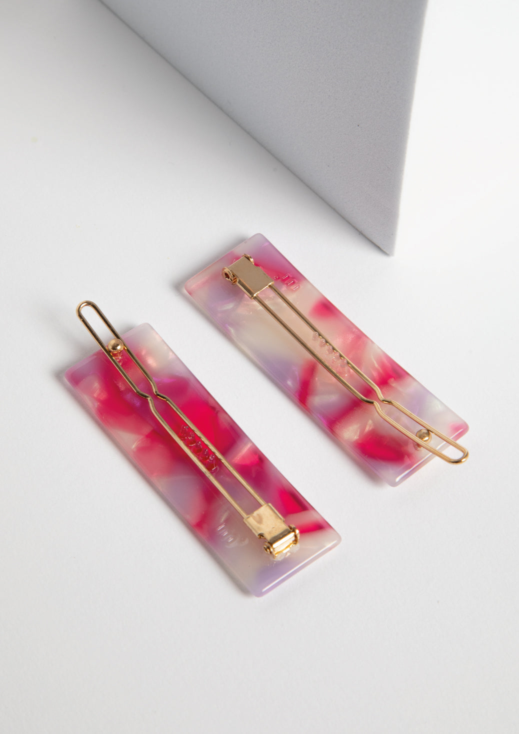 WANTED HAIR CLIP - PURPLE&RED