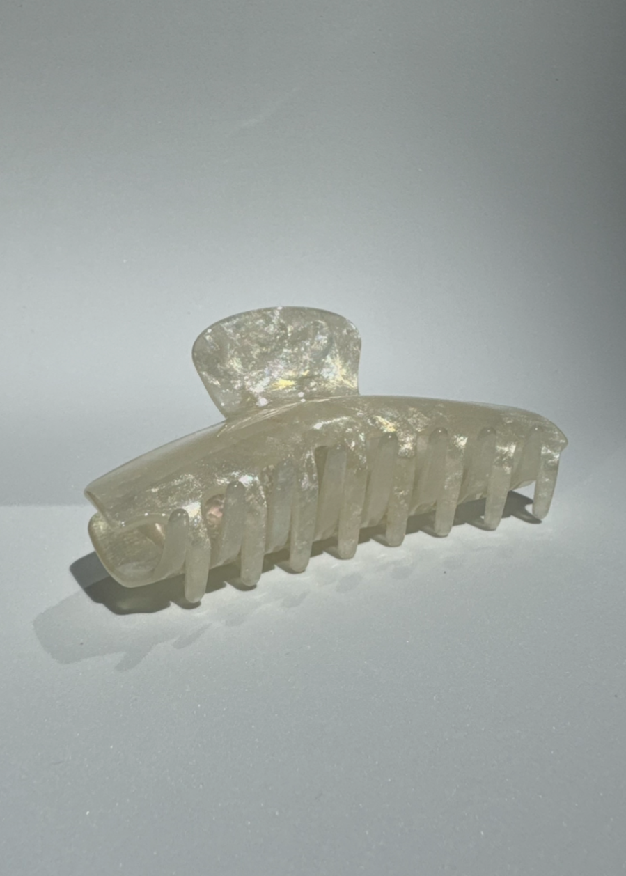VELVET SHELL CLAW - WHITE