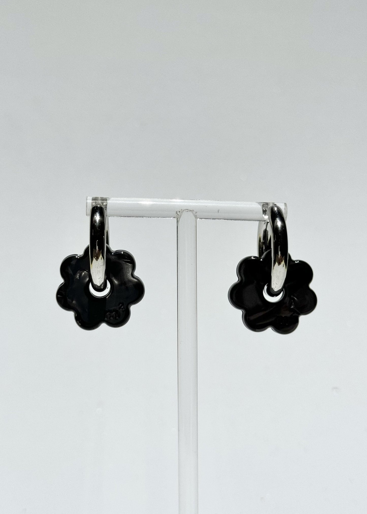 DAISY FLOWERS EARRINGS - BLACK