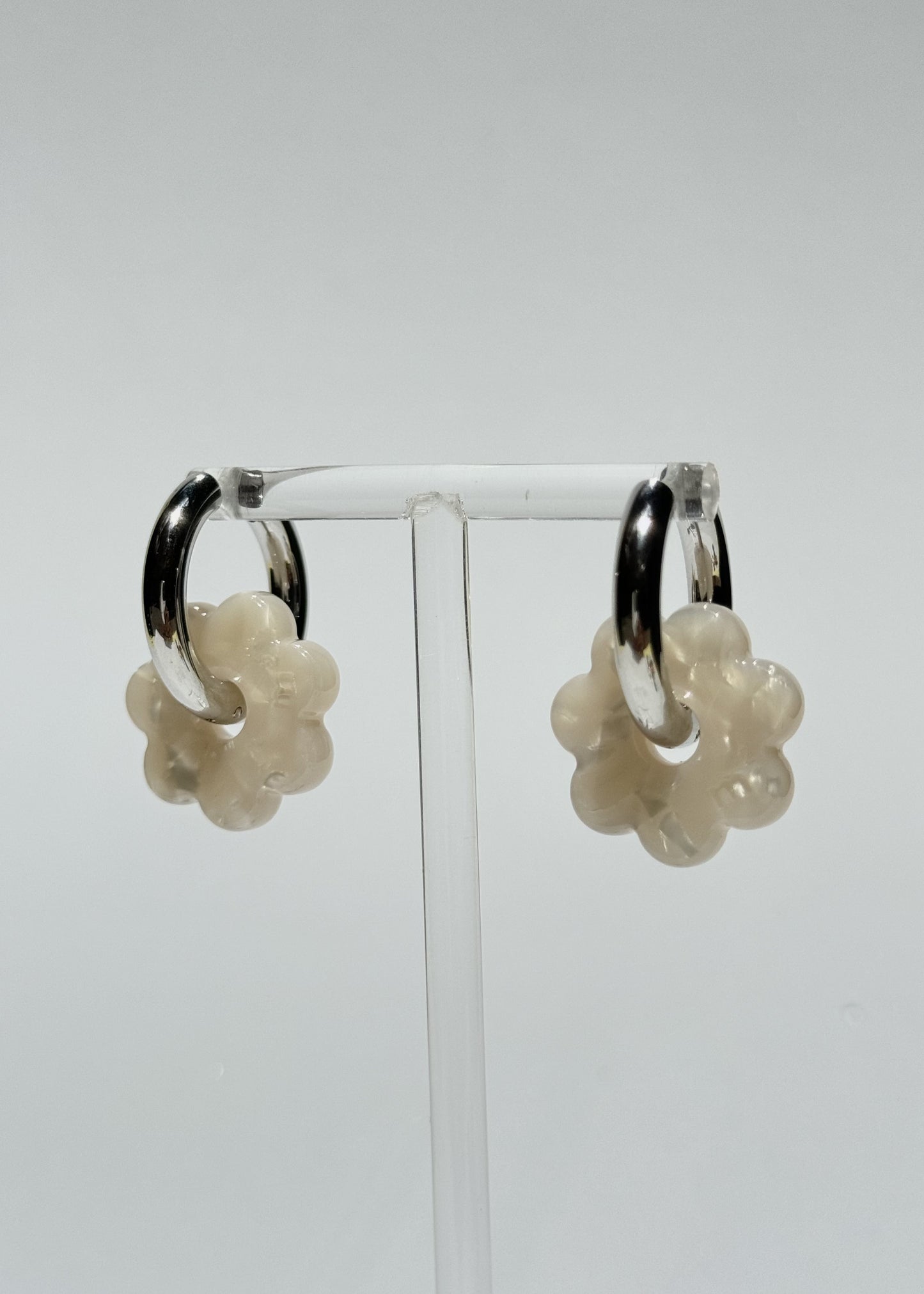 DAISY FLOWERS EARRINGS - WHITE