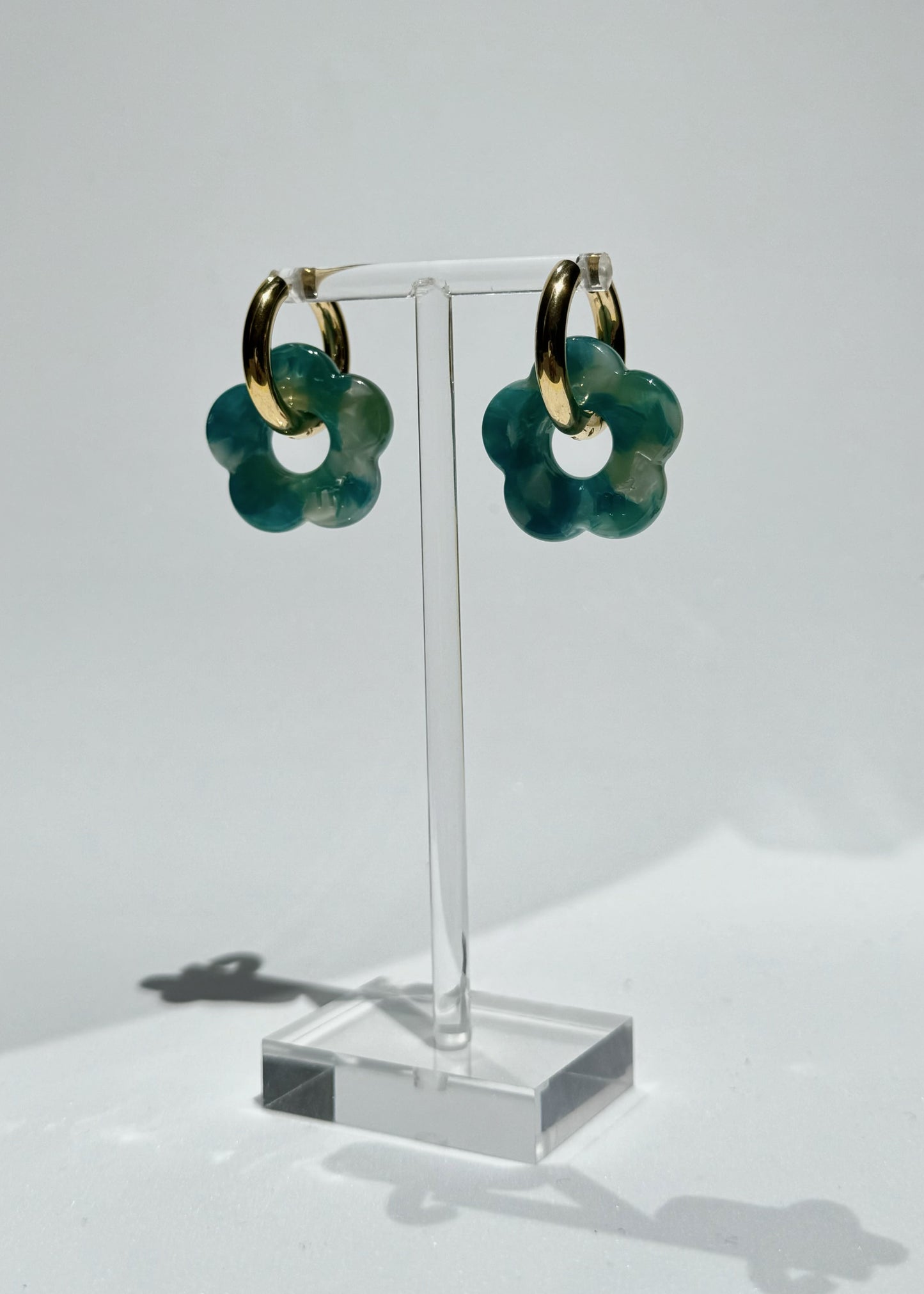 FLOWERS EARRINGS - GREENISH
