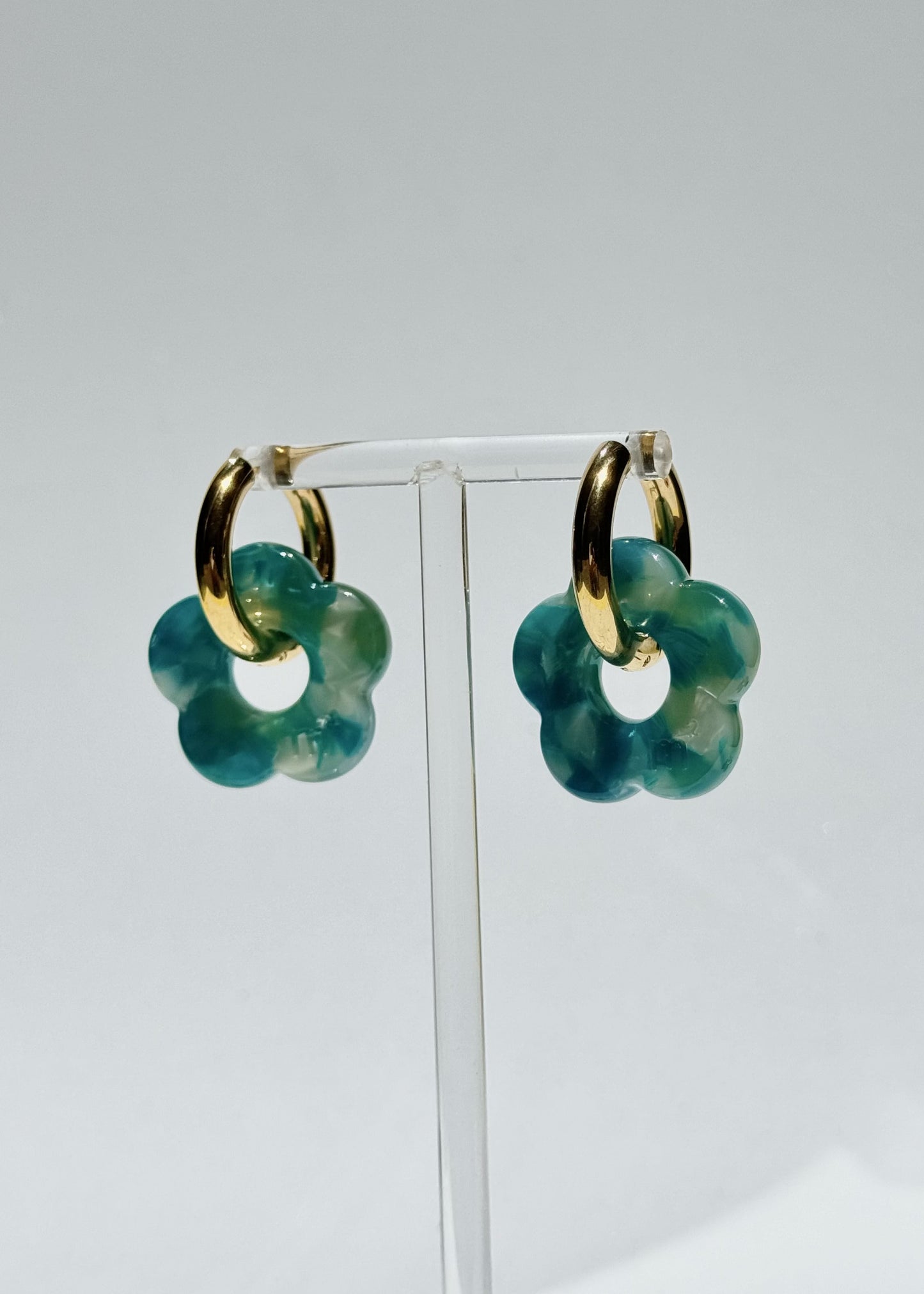 FLOWERS EARRINGS - GREENISH