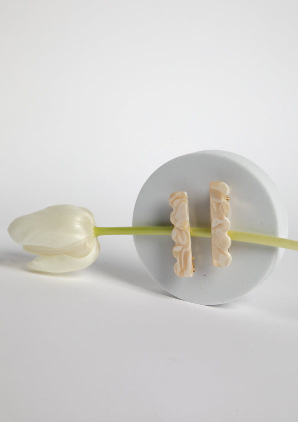 CANOPY HAIR CLIP - MARBLED NUDE