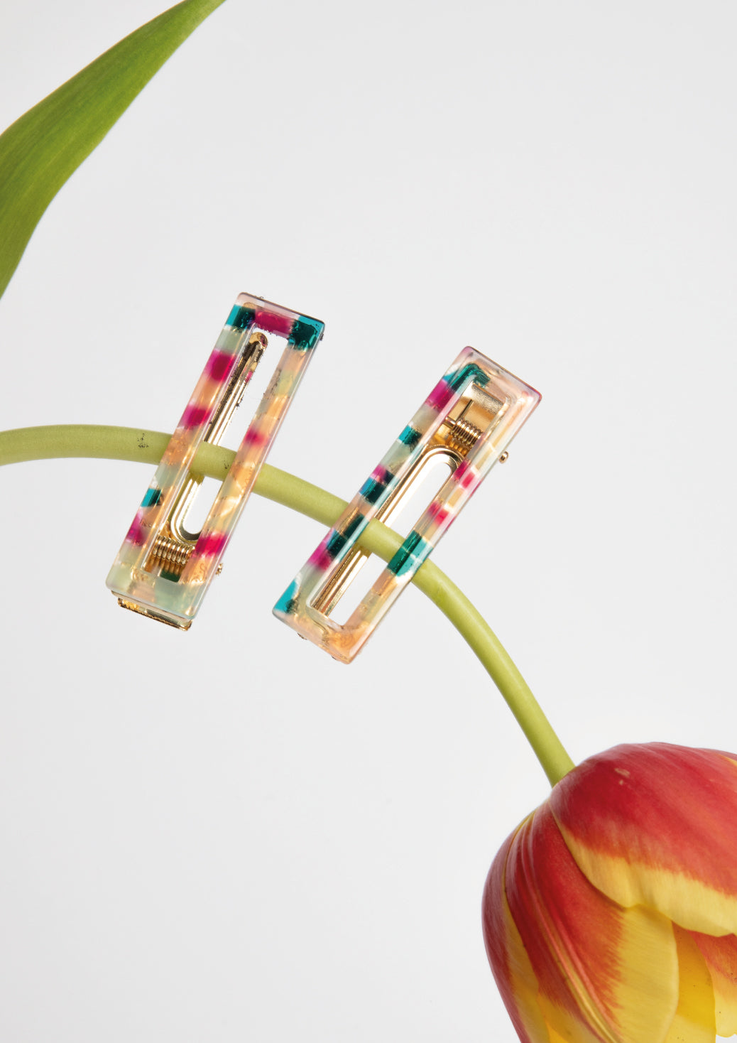 NOT SO CLASSIC HAIR CLIP - MULTICOLORED