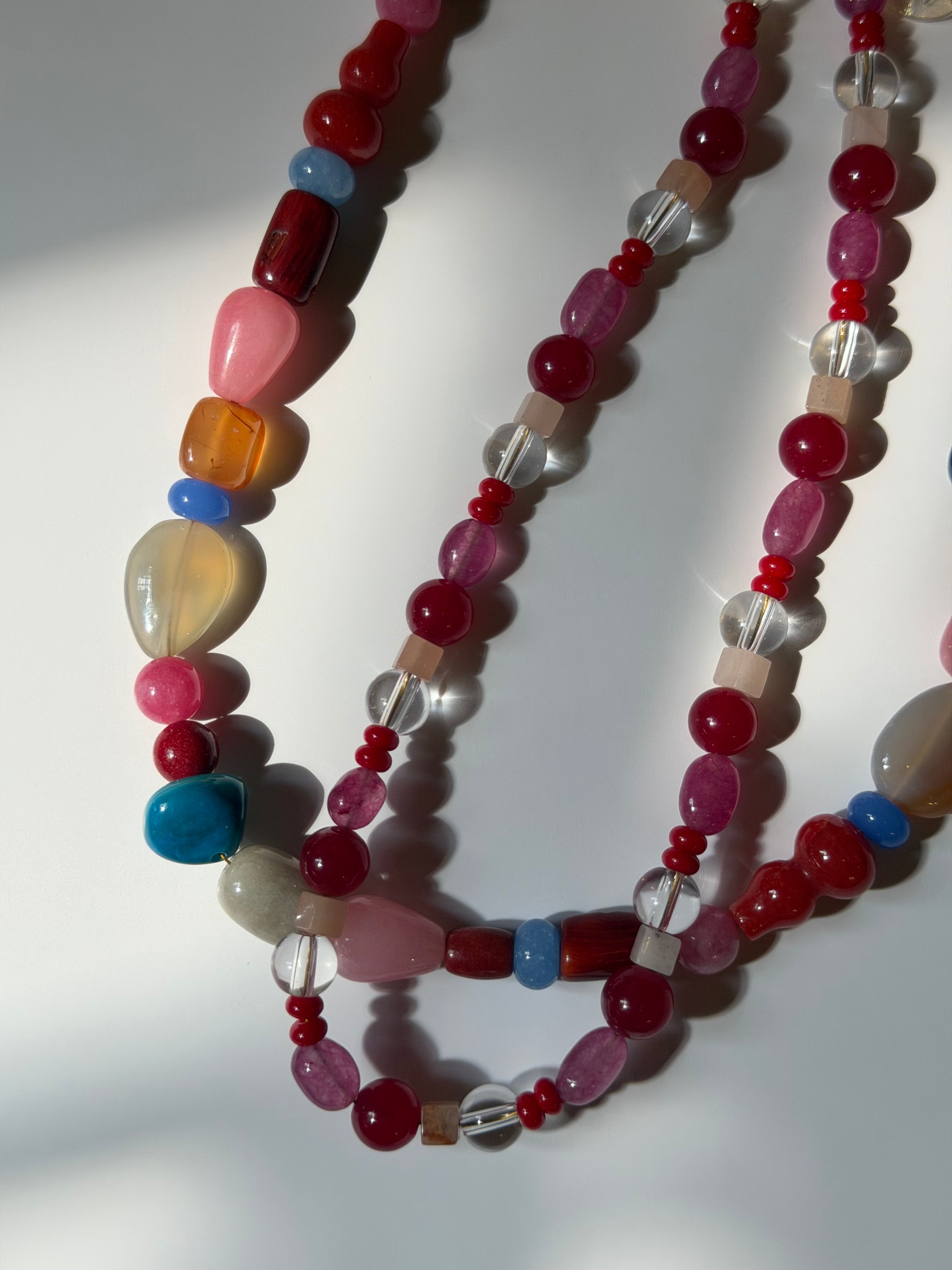 NATURAL STONES NECKLACE - CHERRY BLOOM