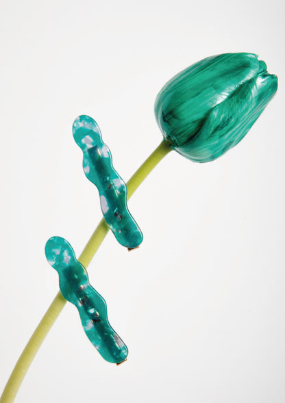 BROKEN HAIR CLIP - GREEN