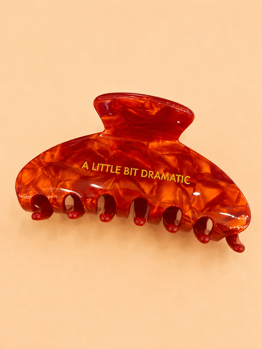 A LITTLE BIT DRAMATIC CLAW - RED
