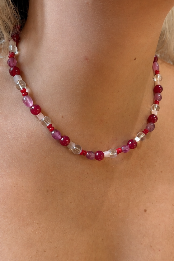 NATURAL STONES NECKLACE - CHERRY BLOOM
