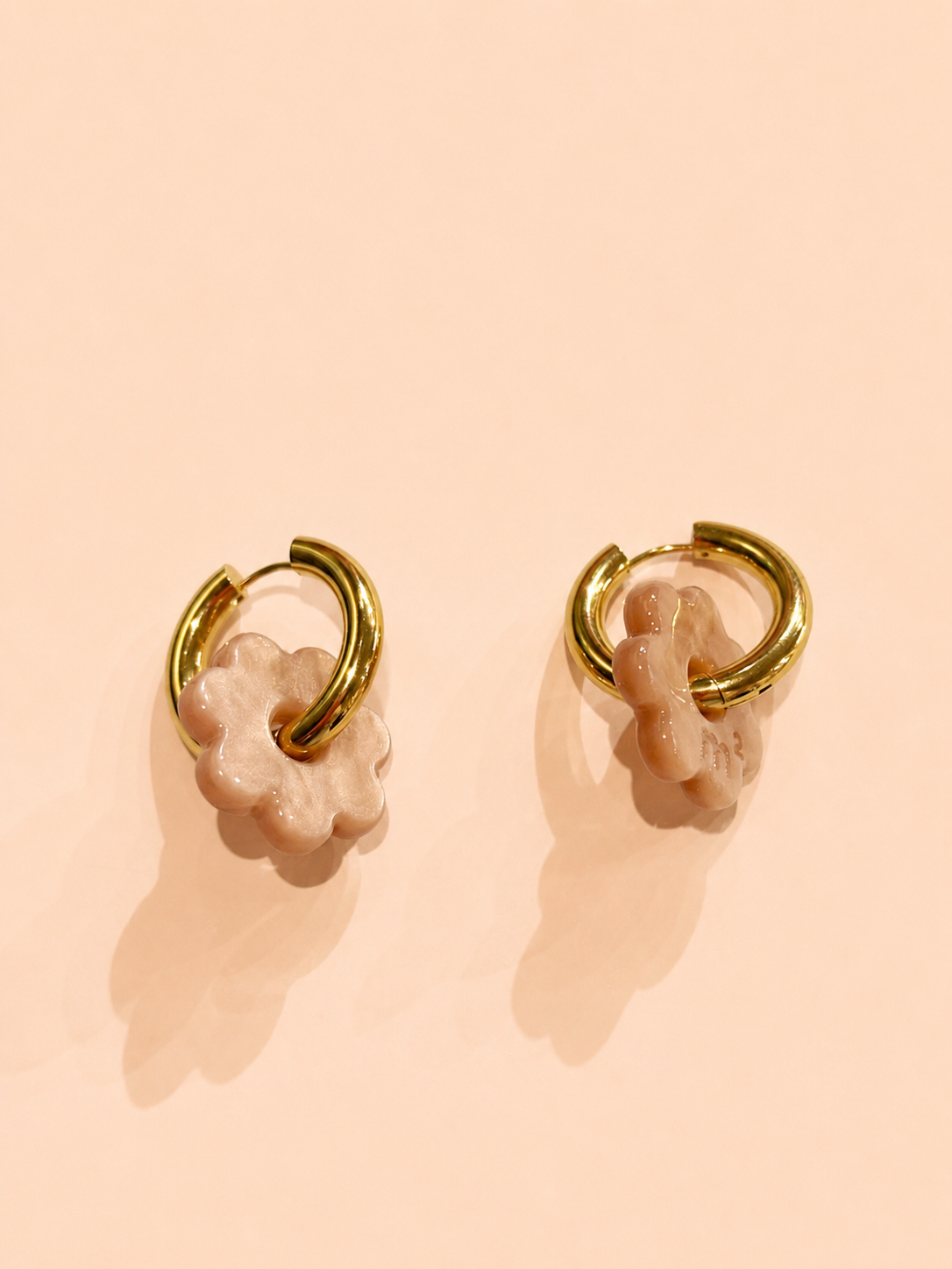 DAISY FLOWERS EARRINGS - NACAR BEIGE