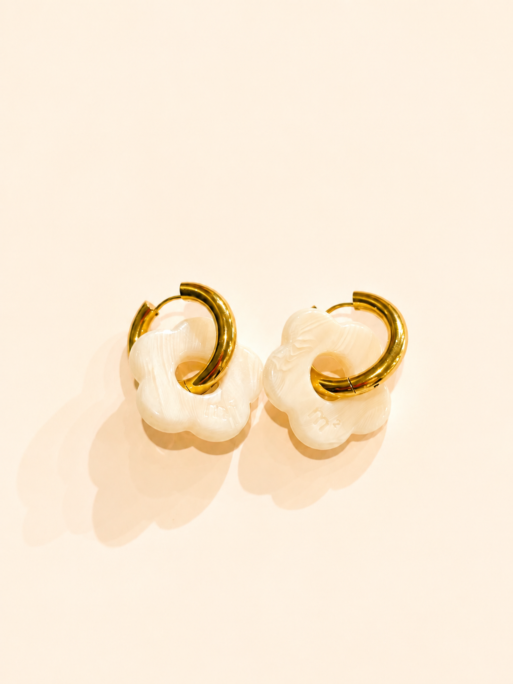 FLOWERS EARRINGS - WHITE