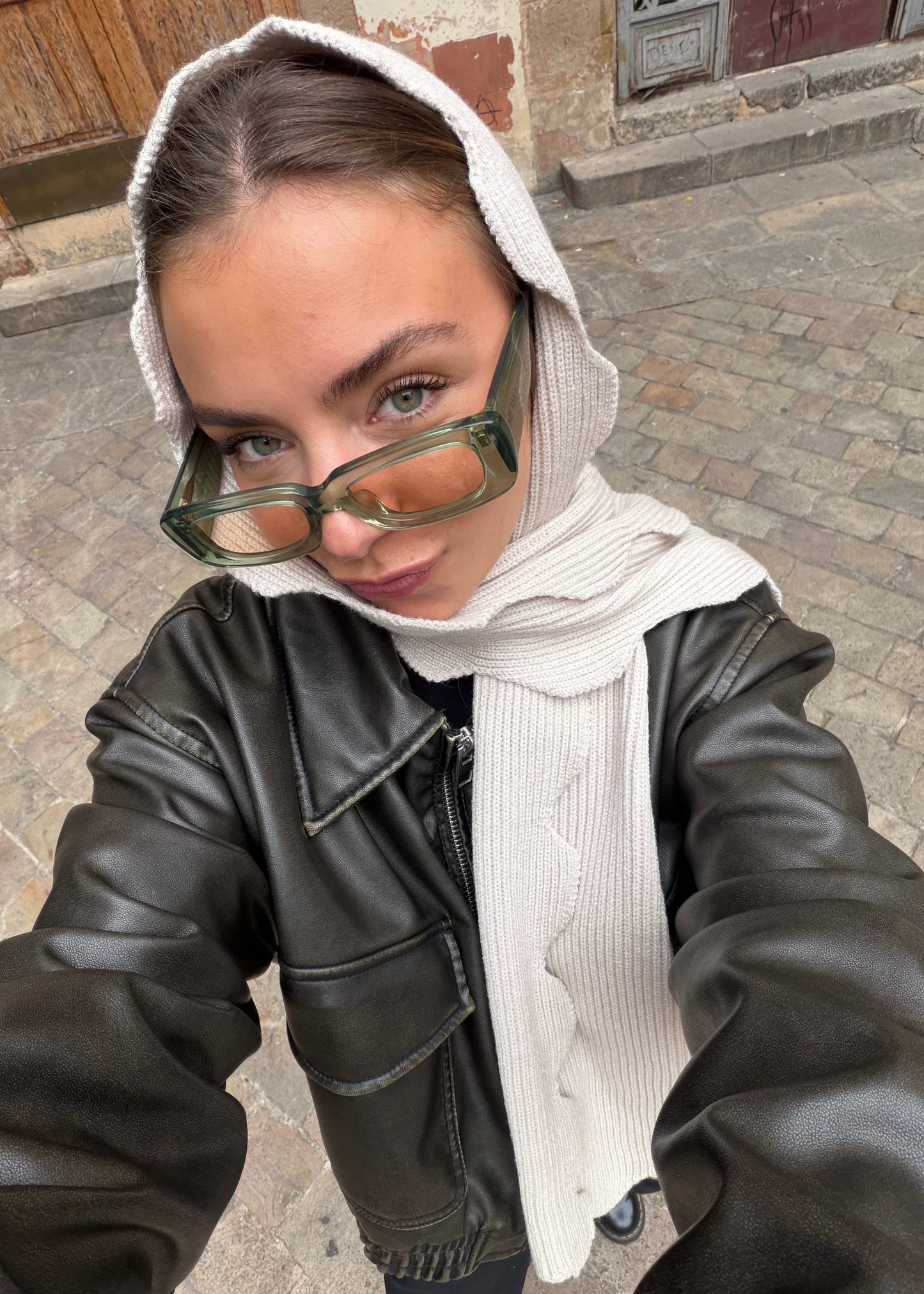 WAVY SCARF AW26 / SAND