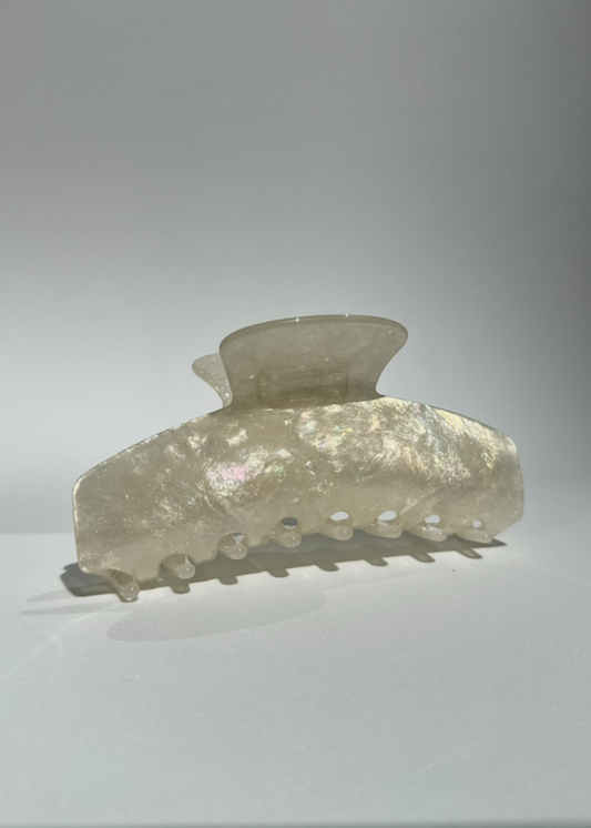 VELVET SHELL CLAW - WHITE