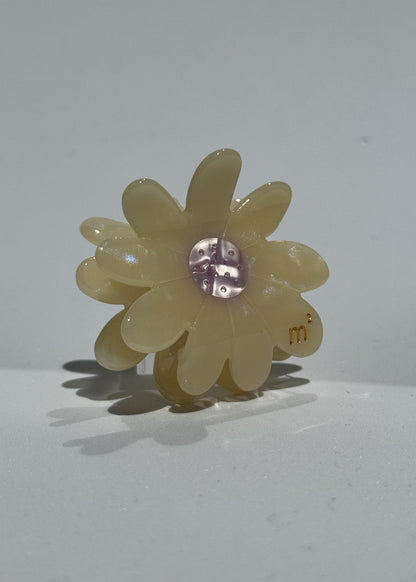 DAISY CLAW - BABY YELLOW