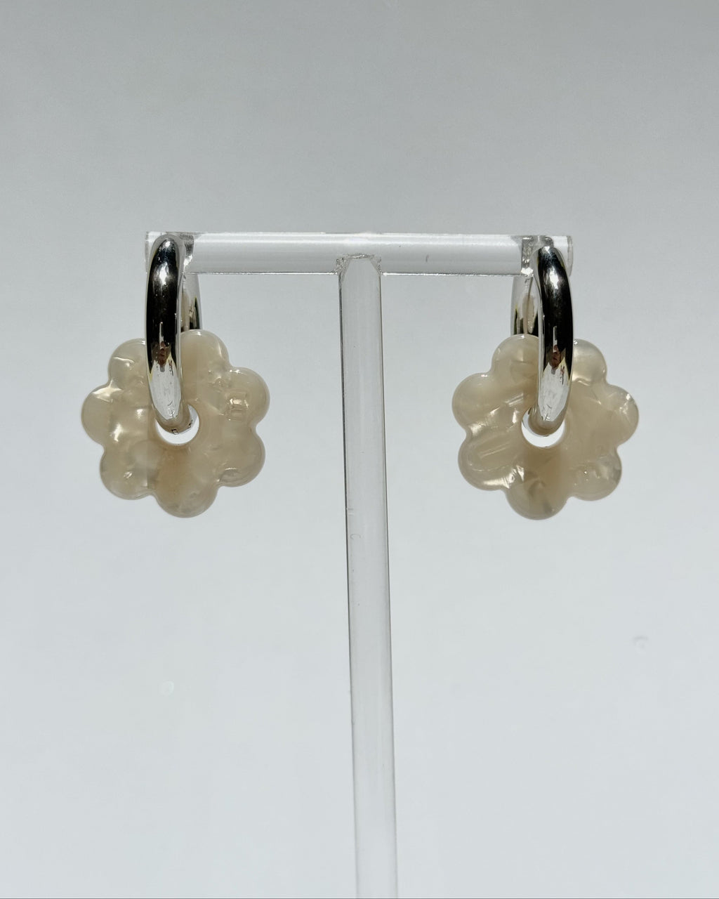 DAISY FLOWERS EARRINGS - WHITE