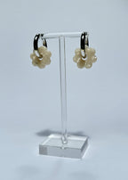 DAISY FLOWERS EARRINGS - WHITE