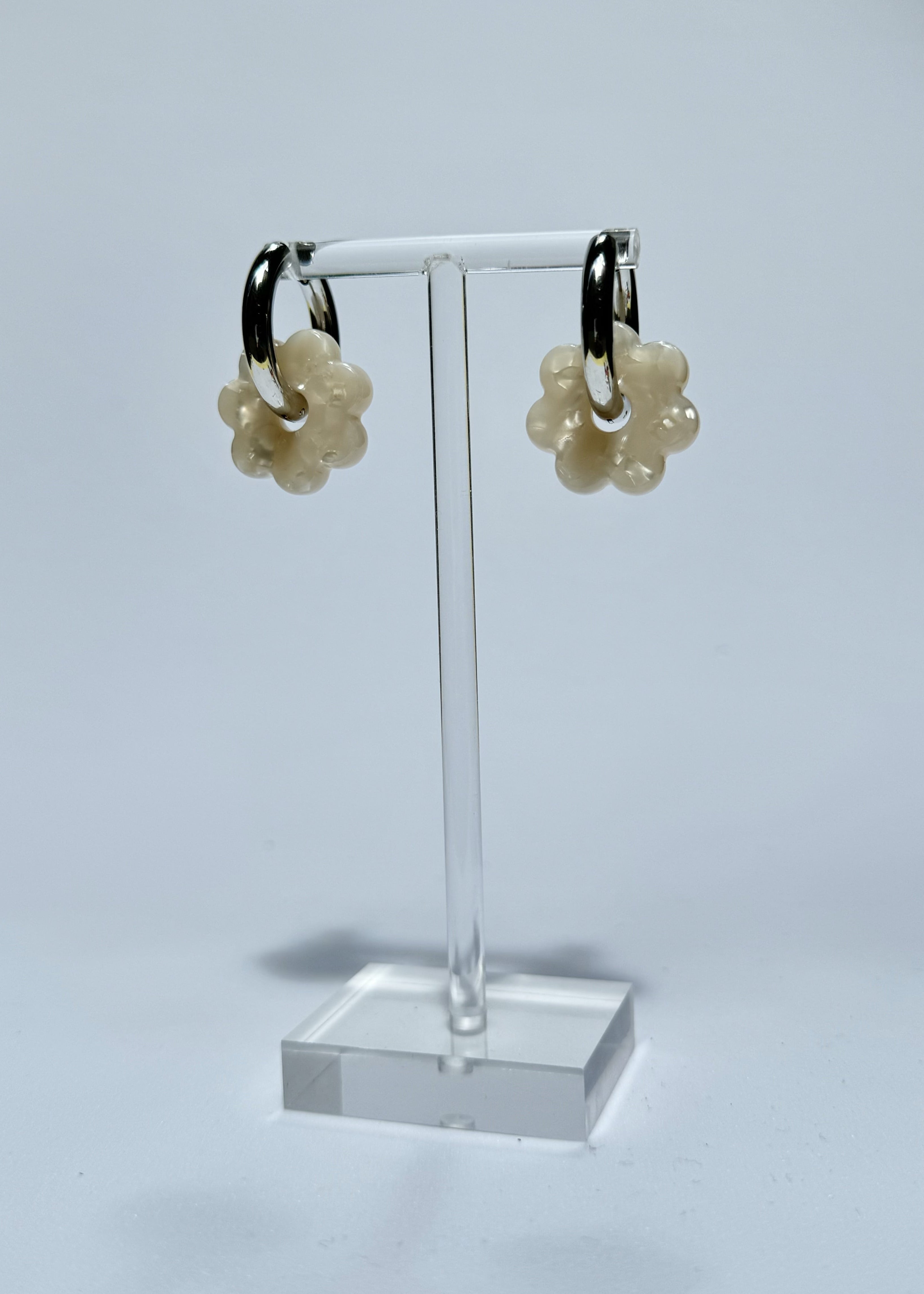 DAISY FLOWERS EARRINGS - WHITE