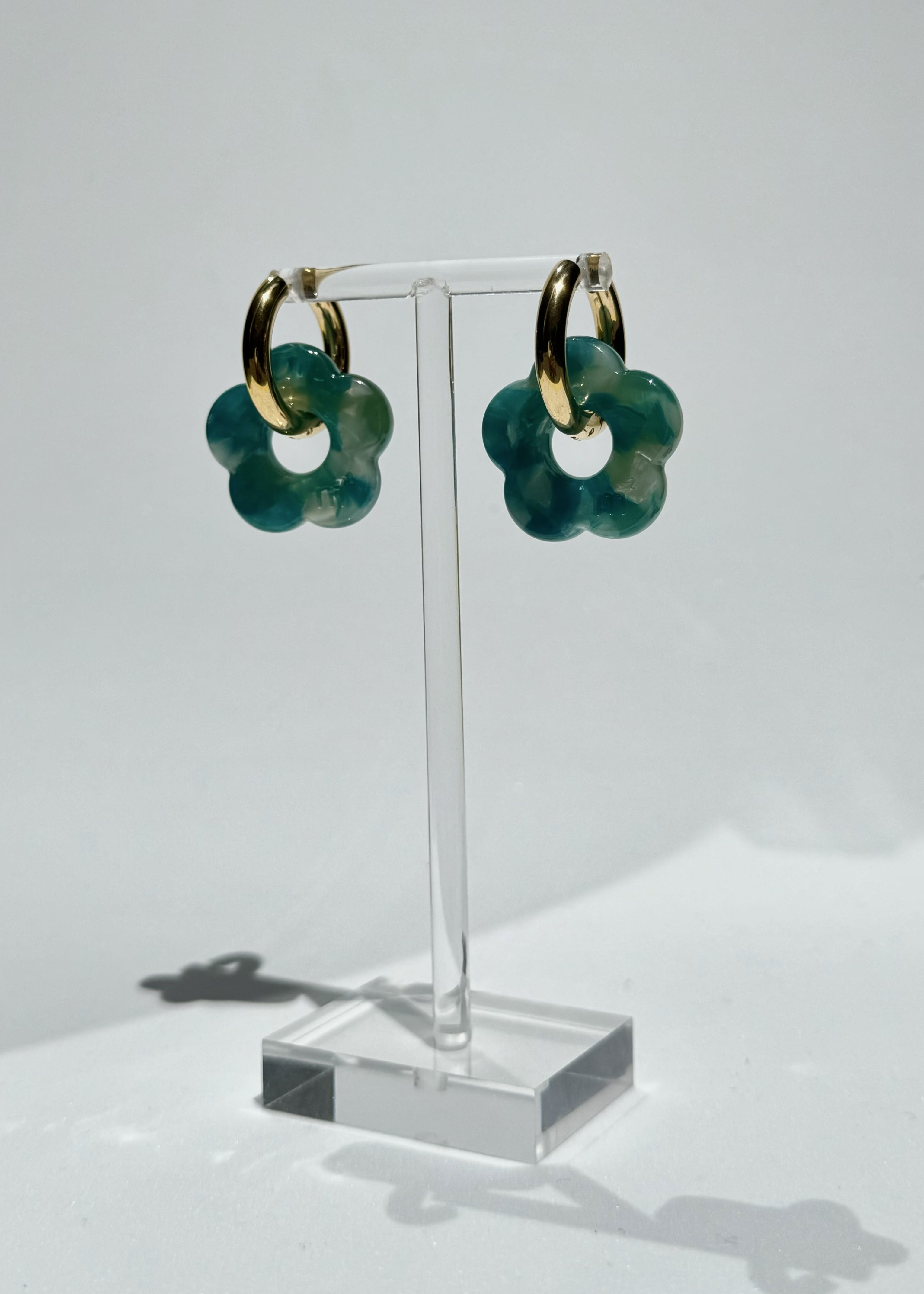 FLOWERS EARRINGS - GREENISH