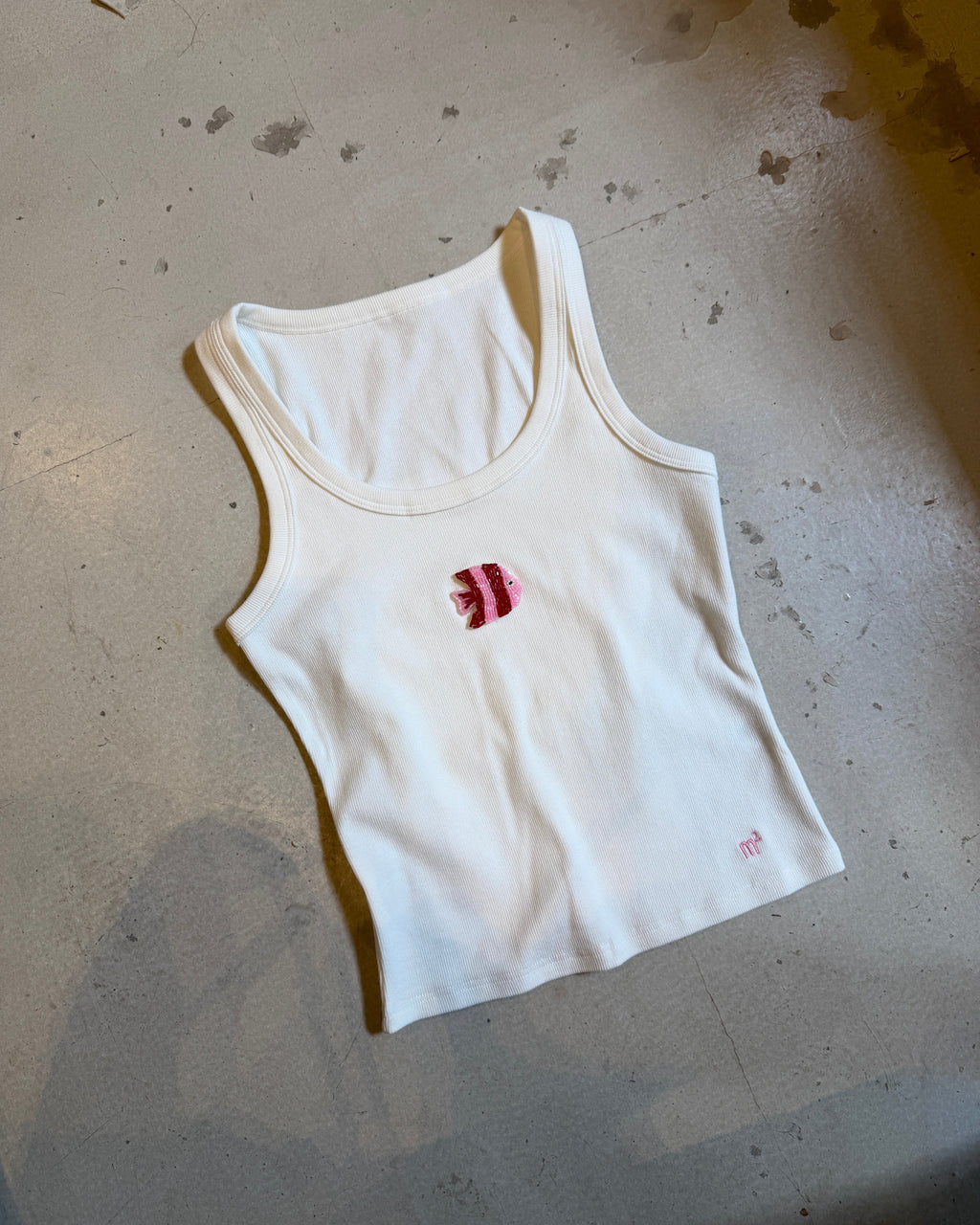 EMBROIDERED TANK TOP - PINK TROPICAL FISH