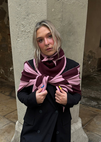 TRIANGLE SCARF AW26 / LARGE - CHECKERED BURGUNDY&PINK