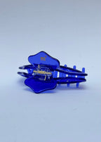 PYRAMID CLAW - CLEAR BLUE