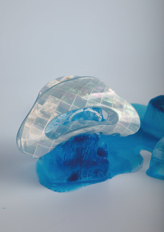 JELLYFISH CLAW - CHECKED LIGH BLUE