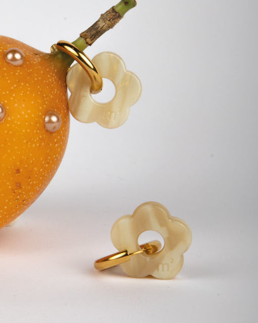 FLOWERS EARRINGS - SAND