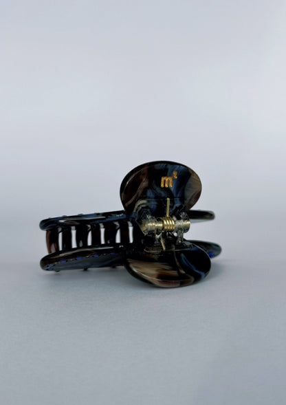 THE TINY CLAW - BLUE-ISH