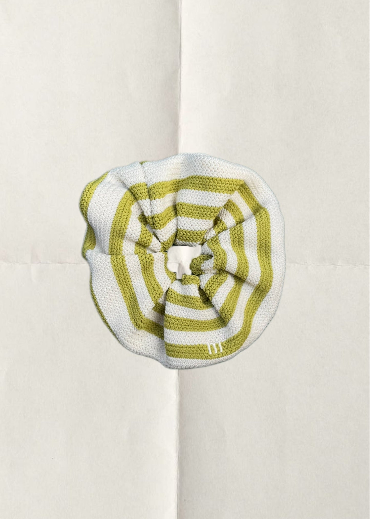 KNITTED SCRUNCHIE - GREEN&CREAM