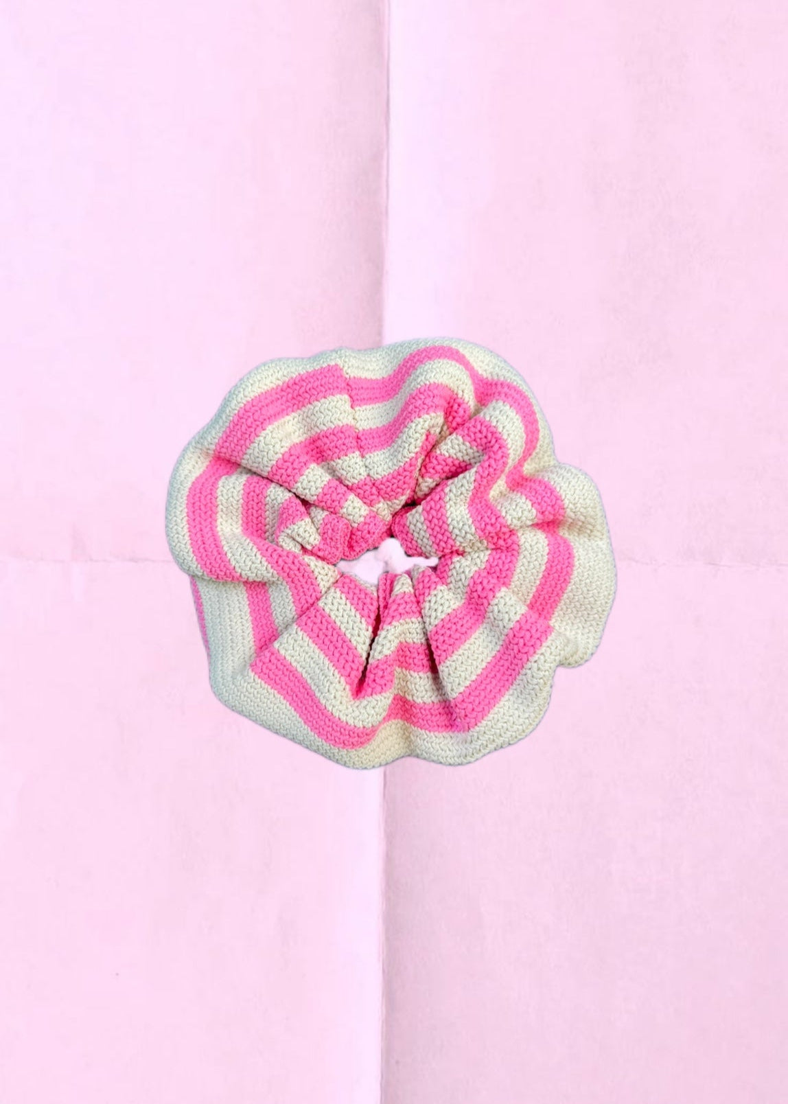 KNITTED SCRUNCHIE - FUCHSIA&BEIGE