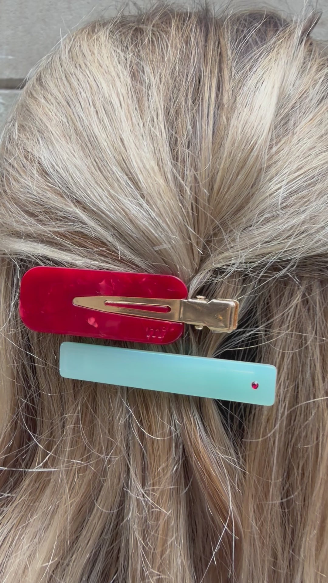 MUST HAIR CLIP - DEEP RED