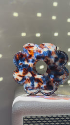 TORTOISESHELL FLOWER CLAW - PRINT