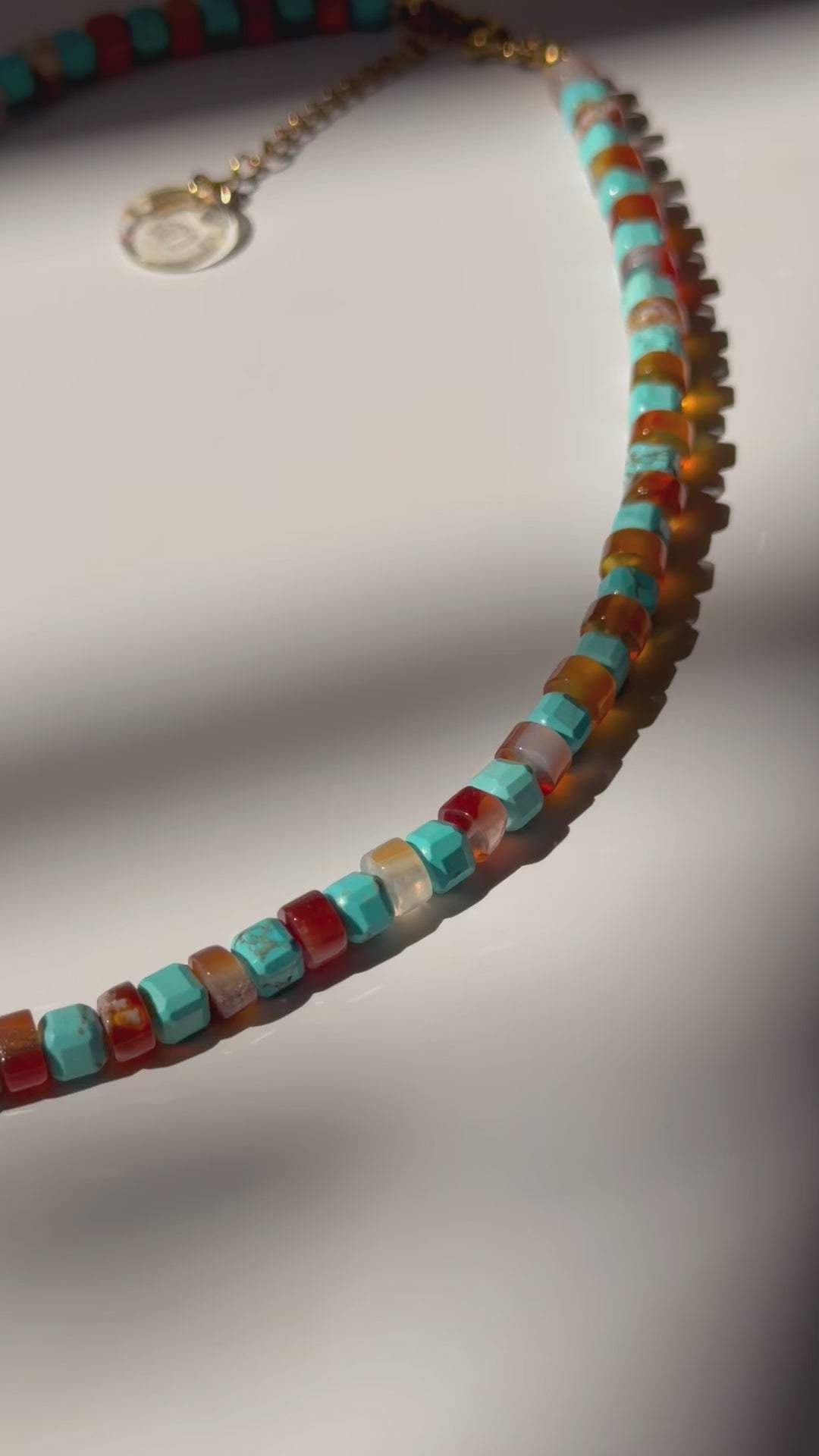 NATURAL STONES NECKLACE -  TORTOISE SKY